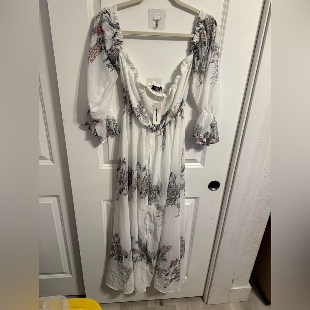CBR Woman's Jumper Dress Flowy Size Medium New‎ W Tags